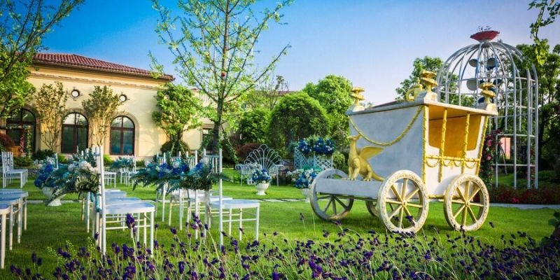 Garden Elegance: Dreamy Outdoor Wedding Destinations